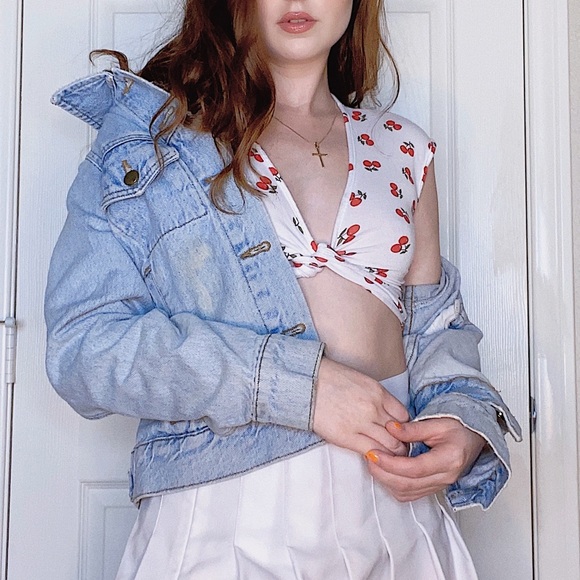 The Perfect Denim Jacket💎 - Picture 1 of 5